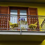 L'ulivo 5 Chilometri Da Varenna Vista In Via Privata