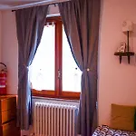 L'ulivo 5 Chilometri Da Varenna Vista In Via Privata *