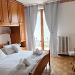L'ulivo 5 Chilometri Da Varenna Vista In Via Privata Apartment Lierna