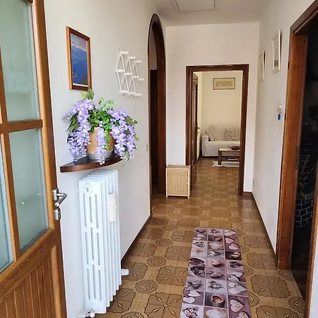 L'ulivo 5 Chilometri Da Varenna Vista In Via Privata Διαμέρισμα Lierna