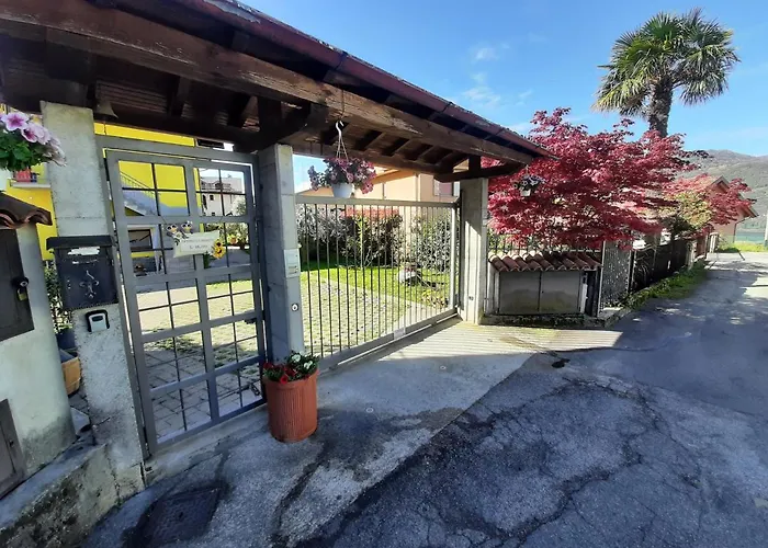 L'ulivo 5 Chilometri Da Varenna Vista In Via Privata Appartement Lierna