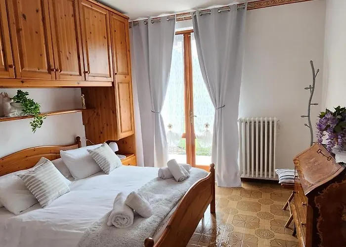 L'ulivo 5 Chilometri Da Varenna Vista In Via Privata Daire Lierna