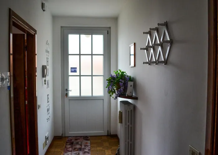 L'ulivo 5 Chilometri Da Varenna Vista In Via Privata * Lierna