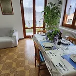 Apartament L'ulivo 5 Chilometri Da Varenna Vista In Via Privata *