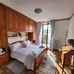 L'ulivo 5 Chilometri Da Varenna Vista In Via Privata Lierna
