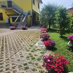 Apartament L'ulivo 5 Chilometri Da Varenna Vista In Via Privata Lierna