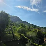 L'ulivo 5 Chilometri Da Varenna Vista In Via Privata * Lierna