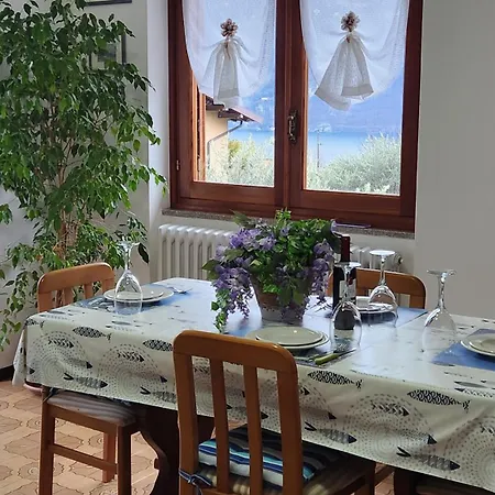L'ulivo 5 Chilometri Da Varenna Vista In Via Privata Апартаменты Льерна