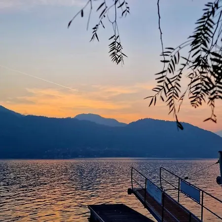 Апартаменты L'ulivo 5 Chilometri Da Varenna Vista In Via Privata Льерна
