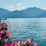 L'ulivo 5 Chilometri Da Varenna Vista In Via Privata Lierna
