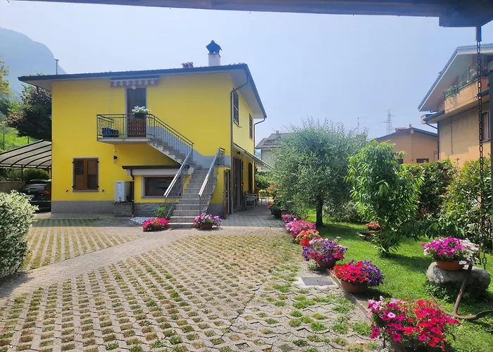 L'ulivo 5 Chilometri Da Varenna Vista In Via Privata Appartamento *