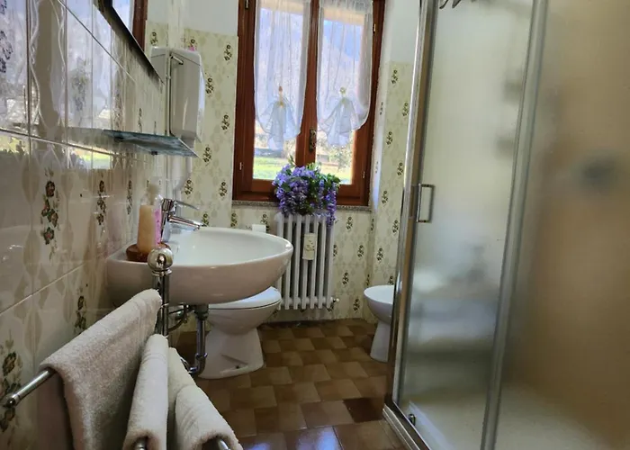 L'ulivo 5 Chilometri Da Varenna Vista In Via Privata Appartamento