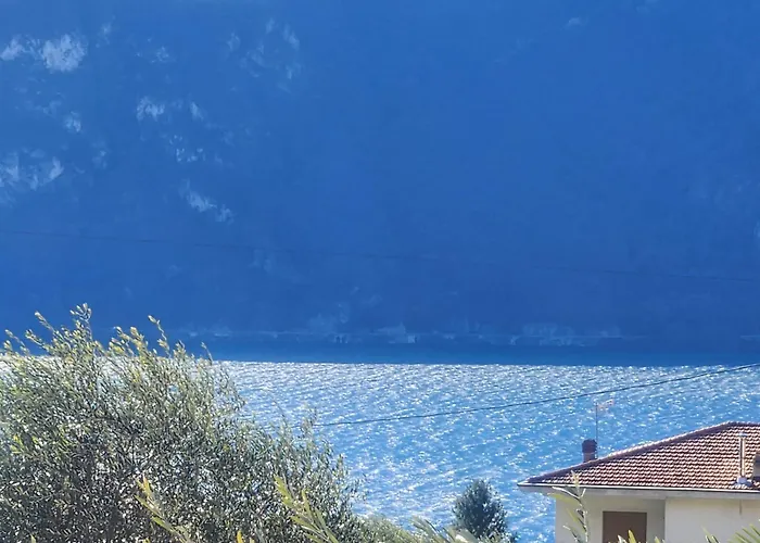 L'ulivo 5 Chilometri Da Varenna Vista In Via Privata Appartamento *